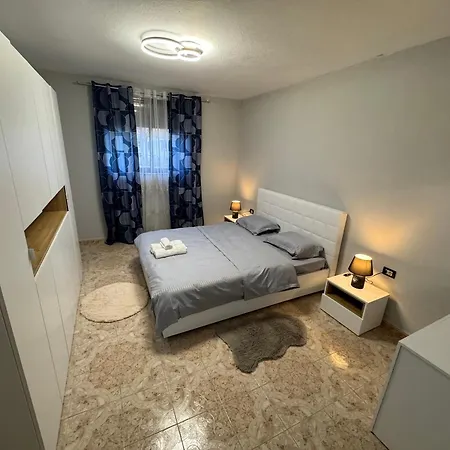 Apartamento Amber Sunshine Tirana
